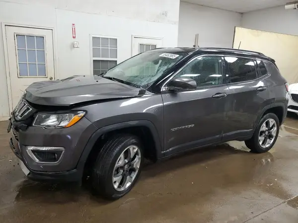 3C4NJDCB8JT395928 2018 JEEP COMPASS - Image 1