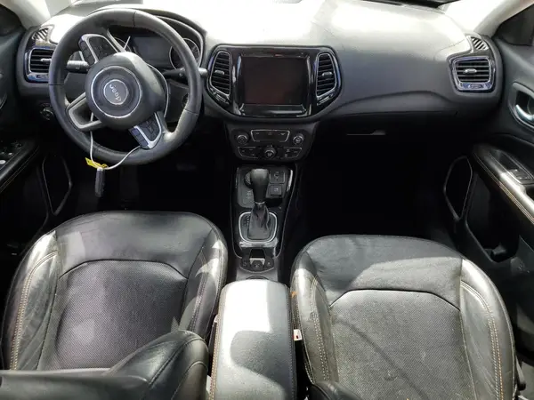 3C4NJDCB8JT396917 2018 JEEP COMPASS - Image 8