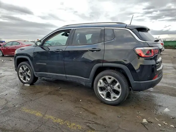 3C4NJDCB8JT402523 2018 JEEP COMPASS - Image 2