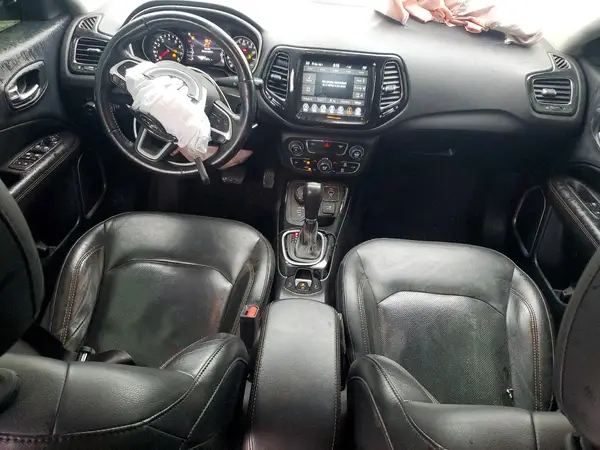 3C4NJDCB8JT422965 2018 JEEP COMPASS - Image 8