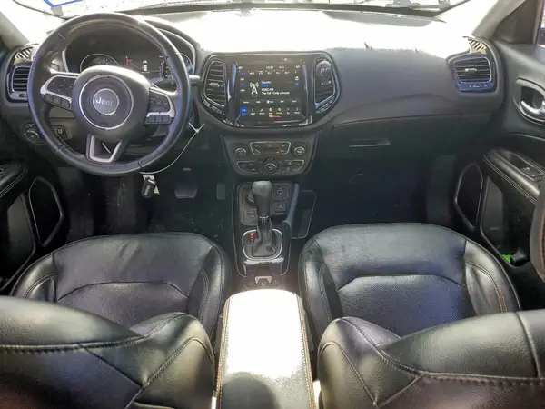 3C4NJDCB8JT442570 2018 JEEP COMPASS - Image 8