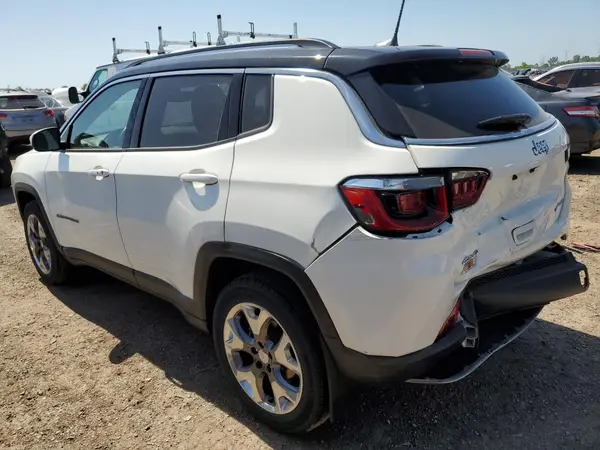 3C4NJDCB8JT457960 2018 JEEP COMPASS - Image 2