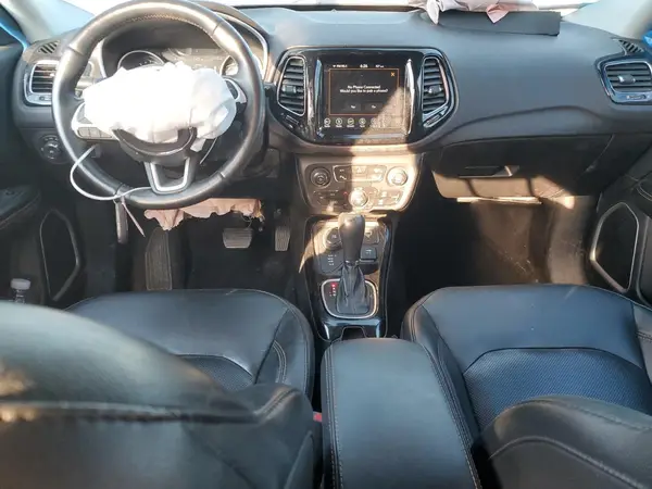 3C4NJDCB8JT463564 2018 JEEP COMPASS - Image 8