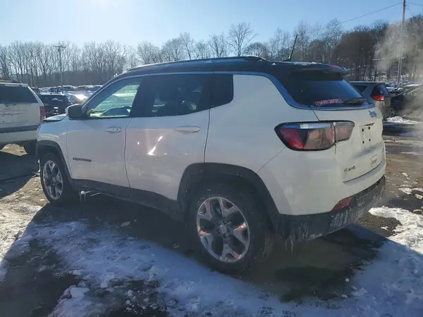 3C4NJDCB8KT594575 2019 JEEP COMPASS - Image 2