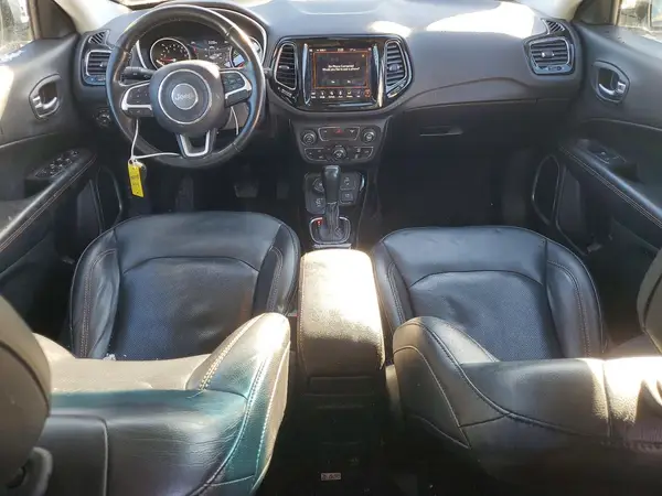 3C4NJDCB8KT594575 2019 JEEP COMPASS - Image 8