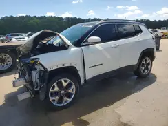 3C4NJDCB8KT638610 2019 JEEP COMPASS