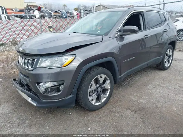 3C4NJDCB8KT639160 2019 JEEP COMPASS - Image 2