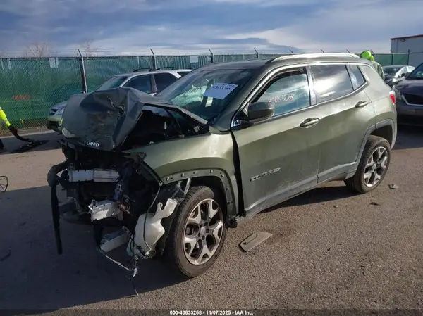 3C4NJDCB8KT639255 2019 JEEP COMPASS - Image 2