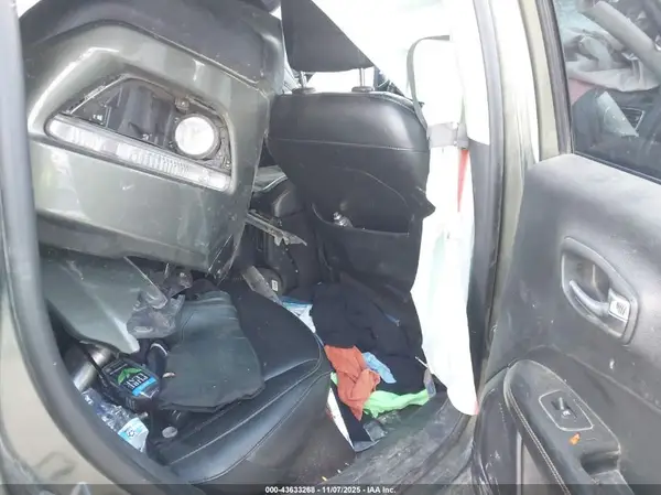 3C4NJDCB8KT639255 2019 JEEP COMPASS - Image 8