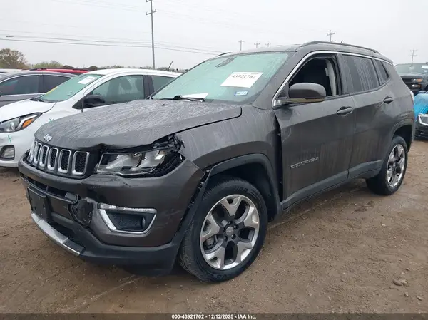 3C4NJDCB8KT639305 2019 JEEP COMPASS - Image 2