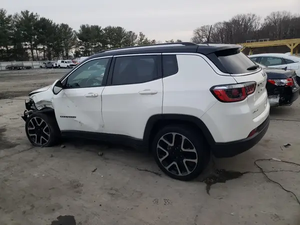 3C4NJDCB8KT654256 2019 JEEP COMPASS - Image 2