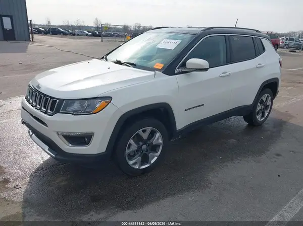 3C4NJDCB8KT656671 2019 JEEP COMPASS - Image 2