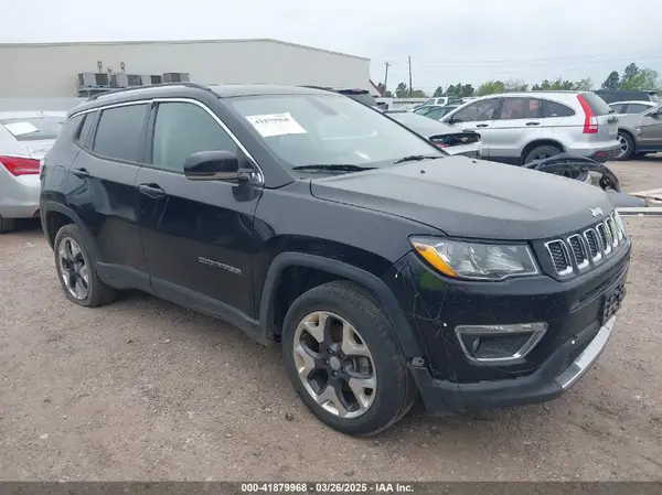 3C4NJDCB8KT666066 2019 JEEP COMPASS - Image 1