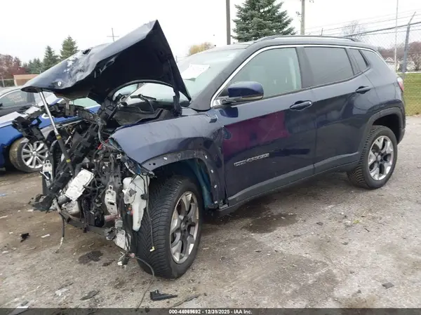 3C4NJDCB8KT666262 2019 JEEP COMPASS - Image 2