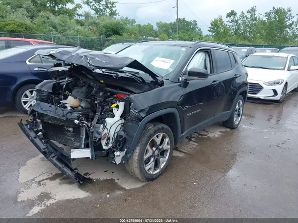 3C4NJDCB8KT679433 2019 JEEP COMPASS - Image 2