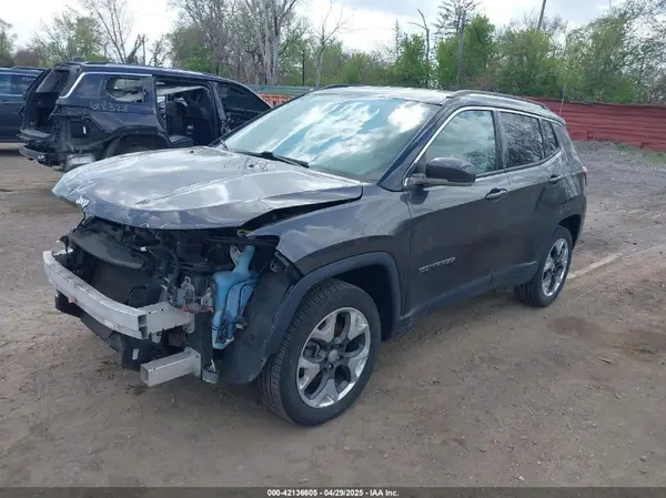 3C4NJDCB8KT735418 2019 JEEP COMPASS - Image 2
