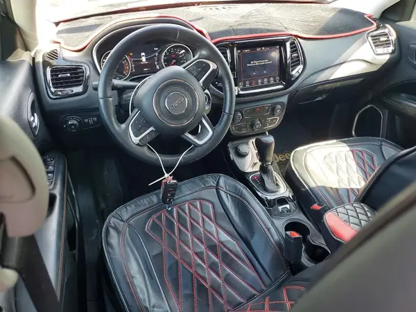 3C4NJDCB8KT741364 2019 JEEP COMPASS - Image 8