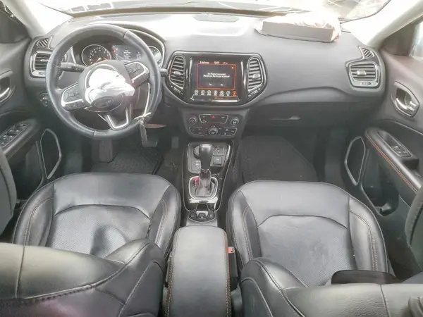 3C4NJDCB8KT747715 2019 JEEP COMPASS - Image 8