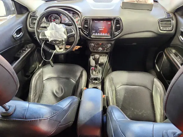 3C4NJDCB8KT753577 2019 JEEP COMPASS - Image 8
