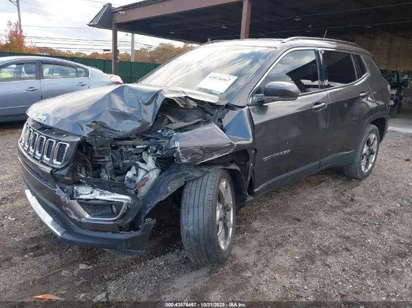 3C4NJDCB8KT775644 2019 JEEP COMPASS - Image 2