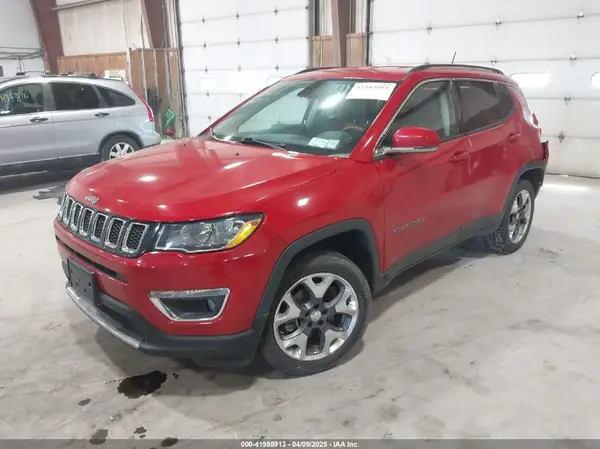 3C4NJDCB8KT790760 2019 JEEP COMPASS - Image 2