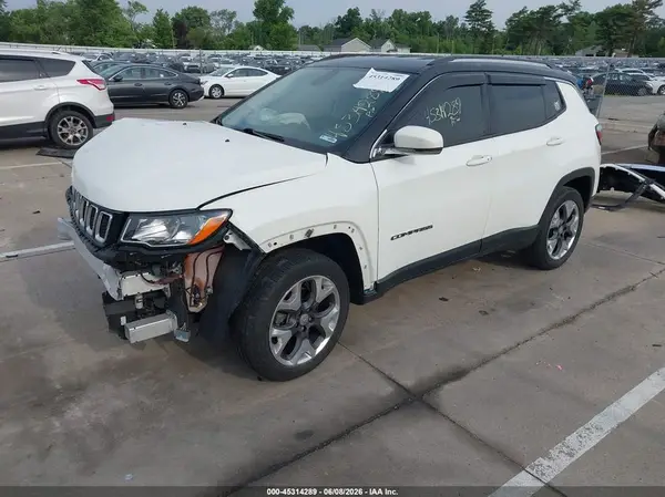 3C4NJDCB8KT812756 2019 JEEP COMPASS - Image 2