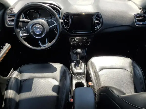 3C4NJDCB8KT827466 2019 JEEP COMPASS - Image 8