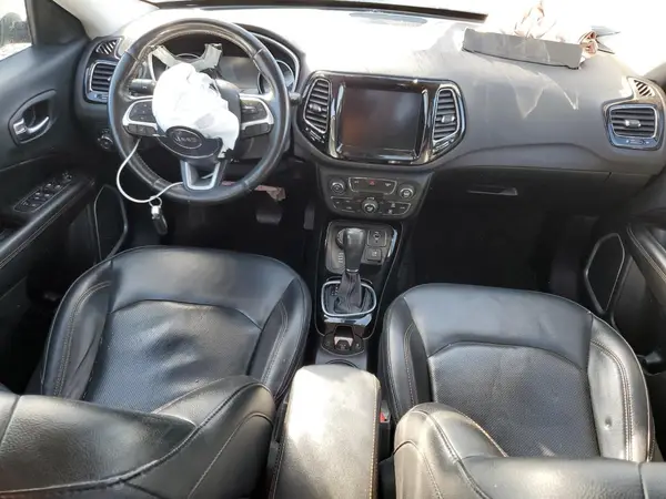 3C4NJDCB8LT100944 2020 JEEP COMPASS - Image 8
