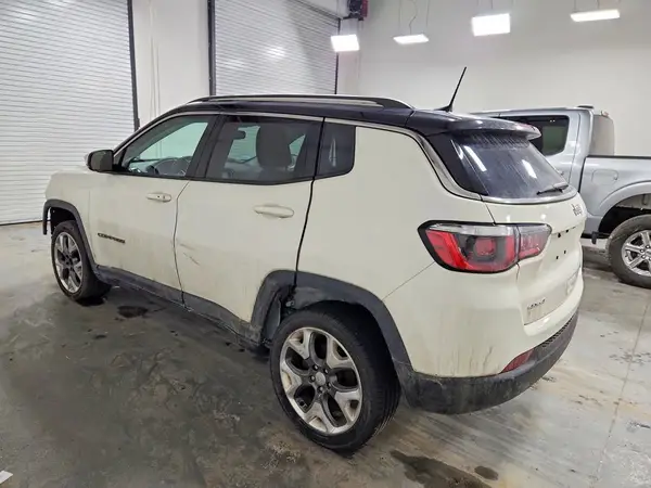 3C4NJDCB8LT124032 2020 JEEP COMPASS - Image 2