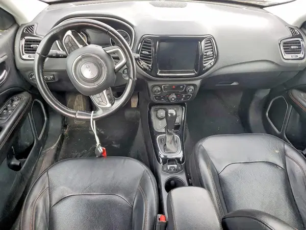 3C4NJDCB8LT142563 2020 JEEP COMPASS - Image 8