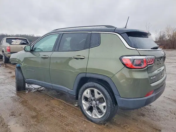 3C4NJDCB8LT146967 2020 JEEP COMPASS - Image 2