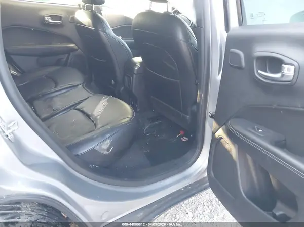 3C4NJDCB8LT155054 2020 JEEP COMPASS - Image 8