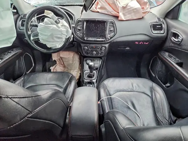 3C4NJDCB8LT155765 2020 JEEP COMPASS - Image 8