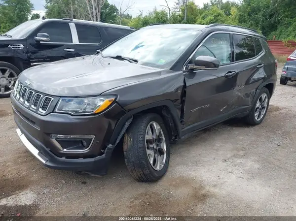 3C4NJDCB8LT158150 2020 JEEP COMPASS - Image 2