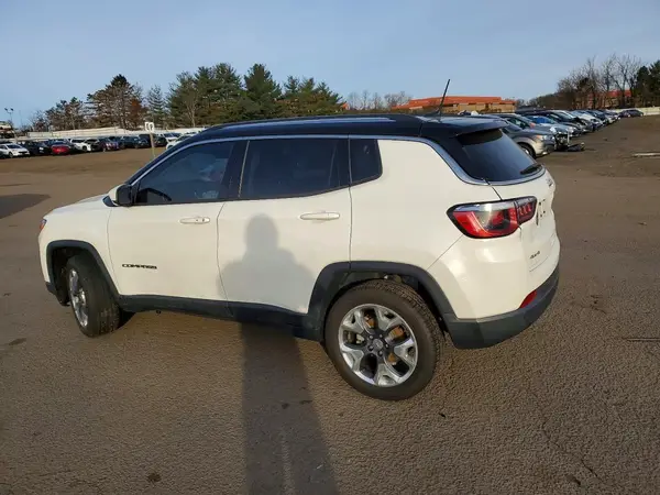 3C4NJDCB8LT160125 2020 JEEP COMPASS - Image 2