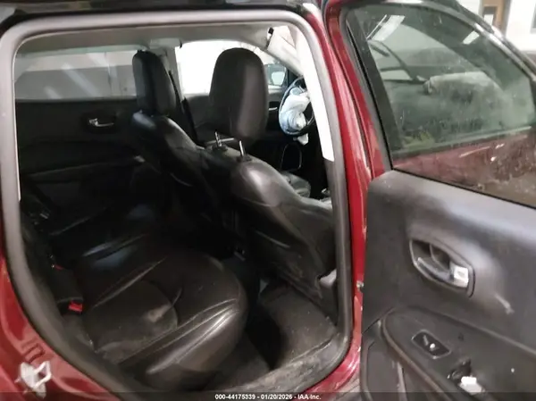 3C4NJDCB8LT216242 2020 JEEP COMPASS - Image 8