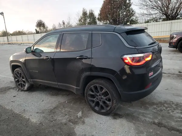 3C4NJDCB8LT238516 2020 JEEP COMPASS - Image 2