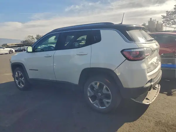 3C4NJDCB8LT244865 2020 JEEP COMPASS - Image 2