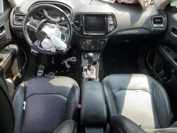 3C4NJDCB8LT255204 2020 JEEP COMPASS - Image 8