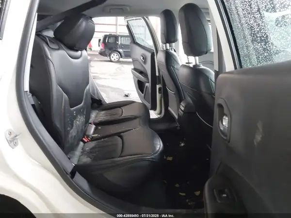 3C4NJDCB8MT515411 2021 JEEP COMPASS - Image 8