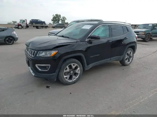 3C4NJDCB8MT525646 2021 JEEP COMPASS - Image 2