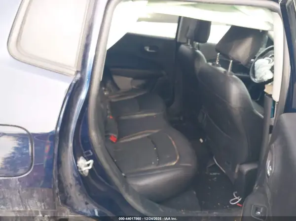 3C4NJDCB8MT525906 2021 JEEP COMPASS - Image 8