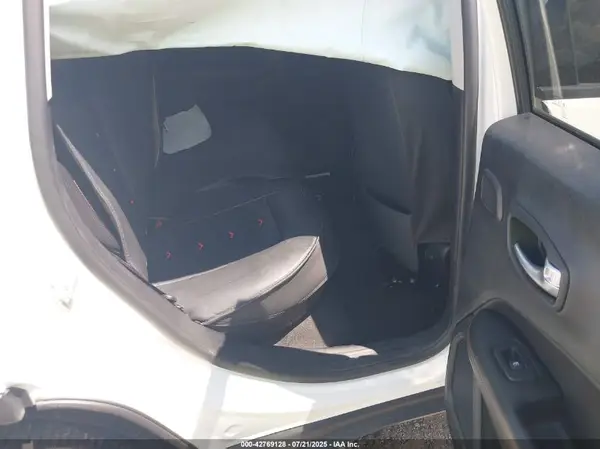 3C4NJDCB8MT557609 2021 JEEP COMPASS - Image 8