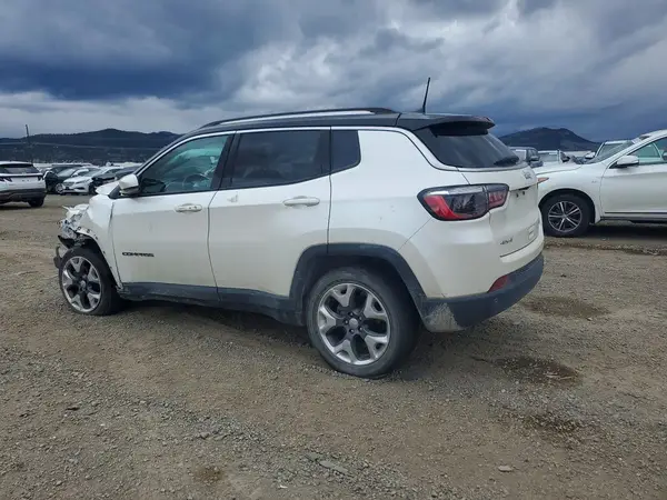 3C4NJDCB8MT568237 2021 JEEP COMPASS - Image 2