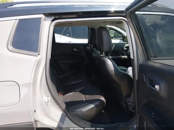 3C4NJDCB8MT570022 2021 JEEP COMPASS - Image 8