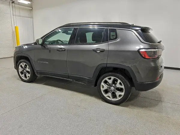 3C4NJDCB8MT598855 2021 JEEP COMPASS - Image 2