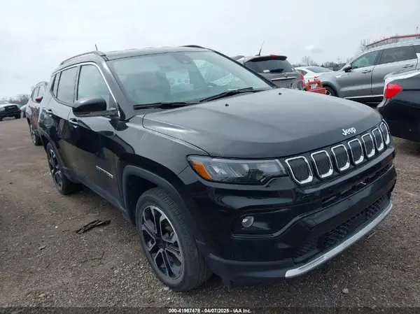 3C4NJDCB8NT100462 2022 JEEP COMPASS - Image 1
