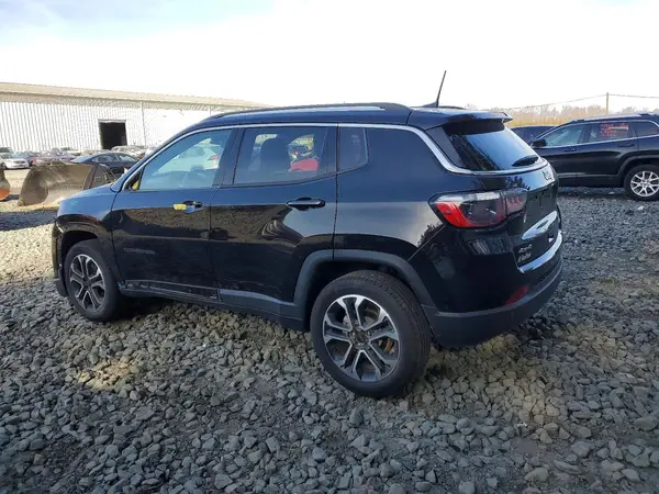 3C4NJDCB8NT108108 2022 JEEP COMPASS - Image 2
