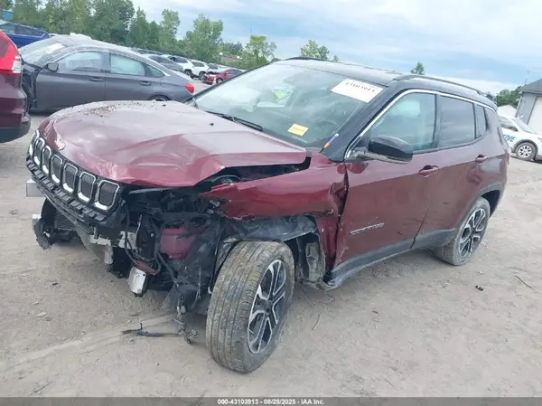 3C4NJDCB8NT108917 2022 JEEP COMPASS - Image 2