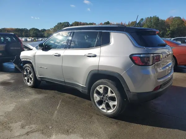 3C4NJDCB8NT113390 2022 JEEP COMPASS - Image 2